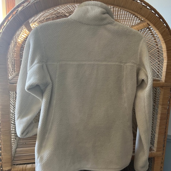 Patagonia Women’s Pullover Fleece T-Snap - Picture 6 of 6